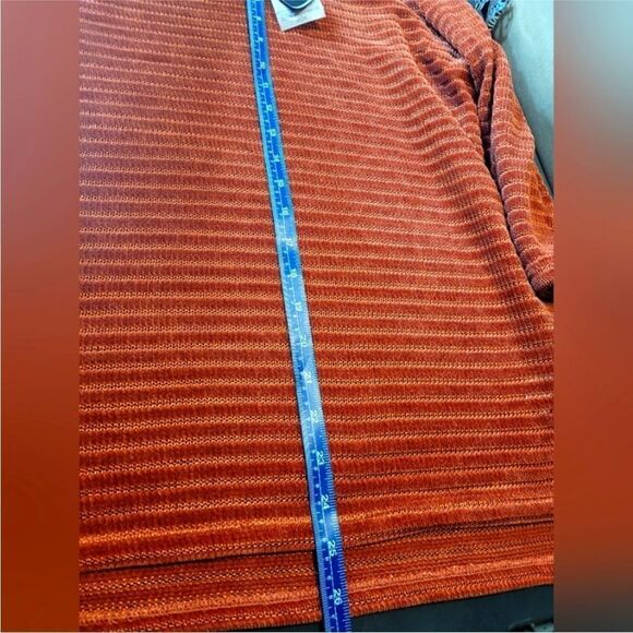 New FDJ Women's V-Neck Spice Knit Sweater size Medium - Picture 5 of 8